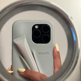 Lip case rhode